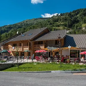 De La Graviere Hotel